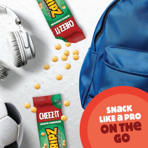 Cheez-It® Gripz White Cheddar Cheese Crackers Multipack Perspective: right