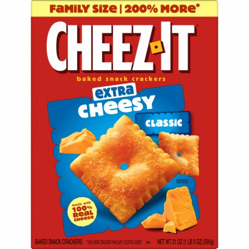 Cheez-It® Extra Cheesy Cheese Crackers Perspective: right