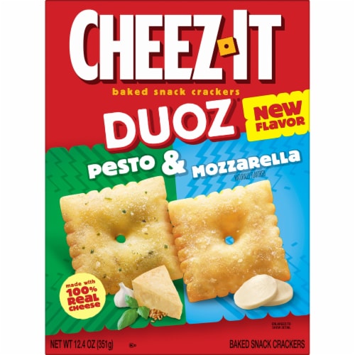 Cheez-It® DUOZ Pesto and Mozzarella Crackers Perspective: right