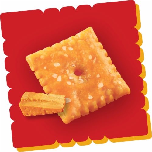 Cheez-It® Original Cheese Crackers Grab and Go Perspective: right