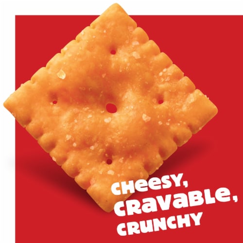 Cheez-It® Extra Big Cheese Crackers Perspective: right
