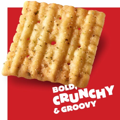 Cheez-It® Grooves Zesty Cheddar Ranch Cheese Crackers Perspective: right