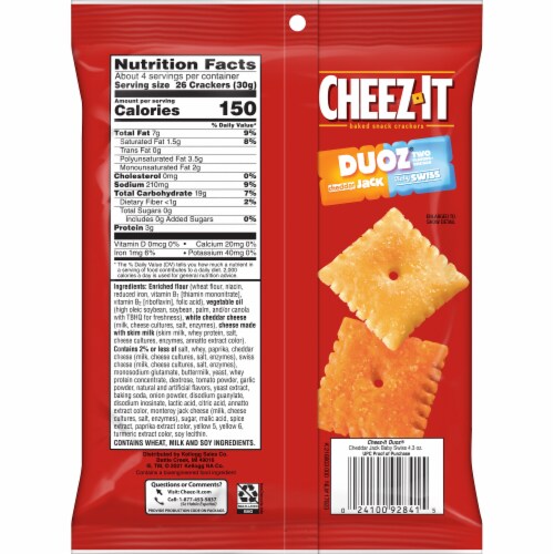 Cheez-It® DUOZ Cheddar Jack and Baby Swiss Snack Crackers Perspective: right
