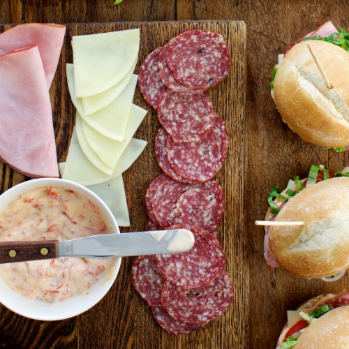 Applegate Natural Uncured Genoa Salami Perspective: right