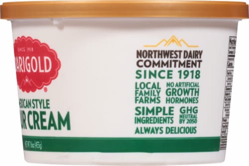 Darigold® Mexican Style Sour Cream Perspective: right