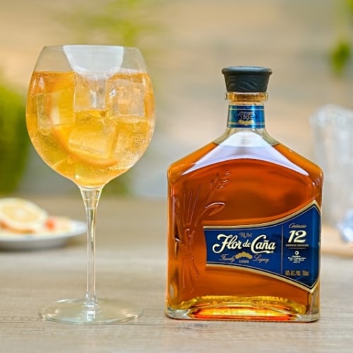 Flor de Cana® 12 Centenario Ultra-Premium Rum Perspective: right