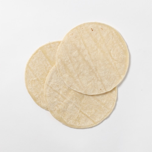 La Banderita White Corn Tortilla Perspective: right