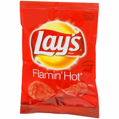 Lays Flamin' Hot Potato Chips Perspective: right
