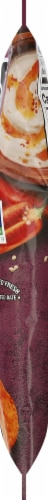 Red Rock Deli® Kettle Chips Sweet Chili Sour Cream Deli Style Potato Chips Snacks Perspective: right