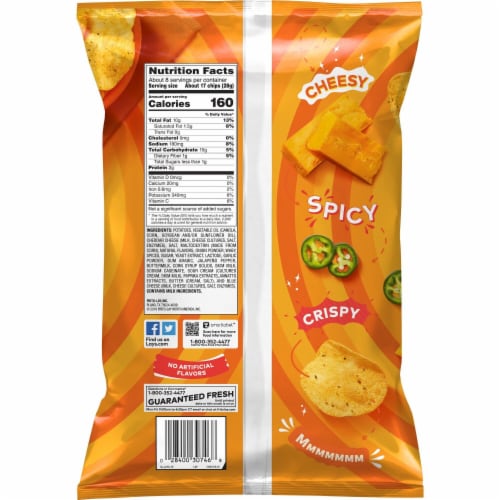 Lay's® Cheddar Jalapeno Potato Chips Perspective: right