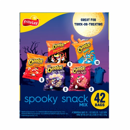Frito-Lay® Spooky Snack Mix Chips Variety Pack Perspective: right