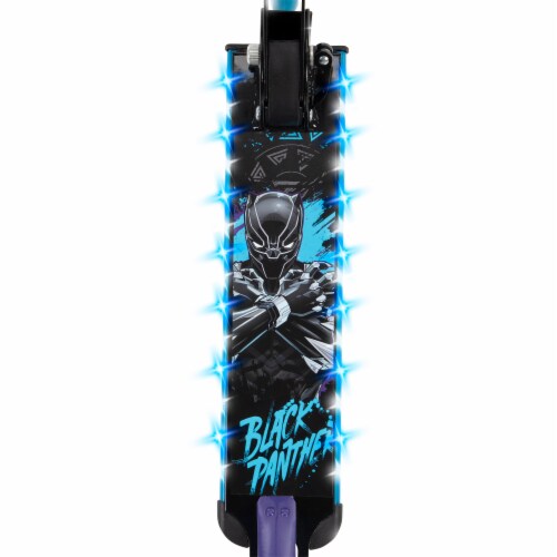 Huffy Marvel Black Panther Electro-Light 3 Wheeled Scooter - Black Perspective: right
