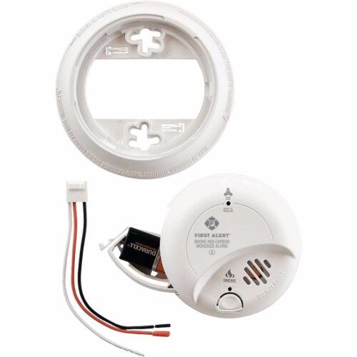 First Alert Hardwired 120V Ionization Carbon Monoxide and Smoke Alarm Perspective: right