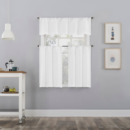 No. 918 Rocklin Window Panels - White Perspective: right
