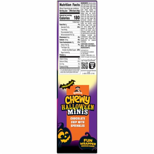 Quaker® Chewy Minis Halloween Chocolate Chip Granola Bars Perspective: right