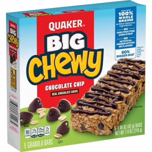 Quaker® Chewy Chocolate Chip Granola bars Perspective: right
