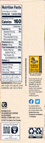 Quaker® Apples & Cranberries Instant Oatmeal Perspective: right