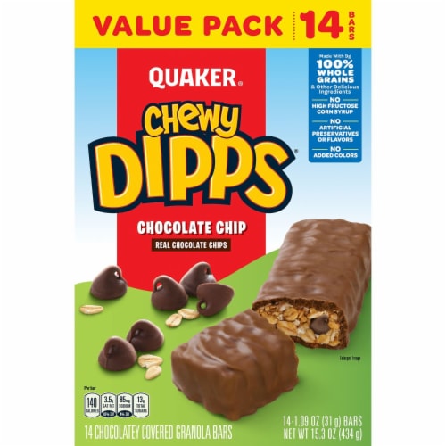 Quaker Chewy® Dipps Chocolate Chip Granola Bars Perspective: right