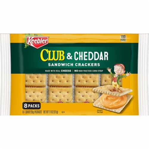 Keebler Club and Cheddar Sandwich Crackers Perspective: right