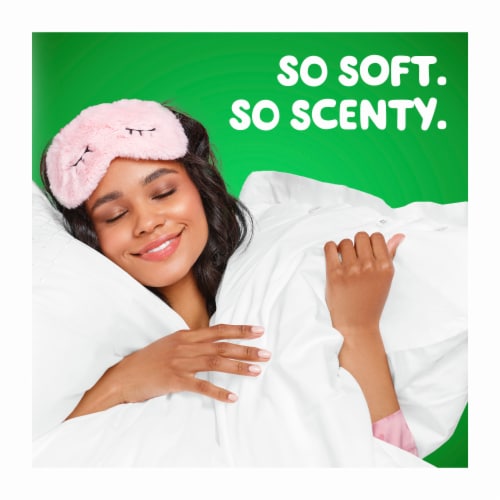 Gain Spring Daydream Liquid Fabric Softener Fabric Conditioner Perspective: right