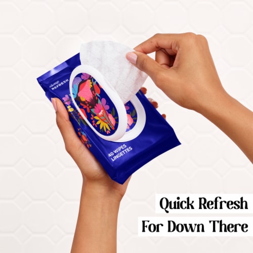 Always REFRESH Cleansing Wipes Fragrance-Free Perspective: right
