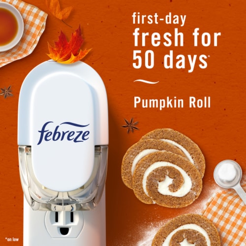 Febreze Odor-Fighting Fade Defy PLUG Air Freshener Pumpkin Roll Oil Refill Perspective: right