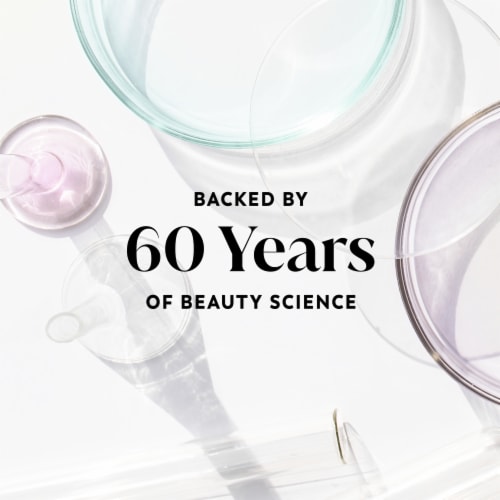 Olay Regenerist Cleansing & Hydrating Bodywash with Vitamin B3 & Niacinamide Perspective: right