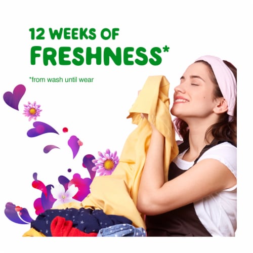 Gain Fireworks Moonlight Breeze In-Wash Scent Booster Beads Perspective: right