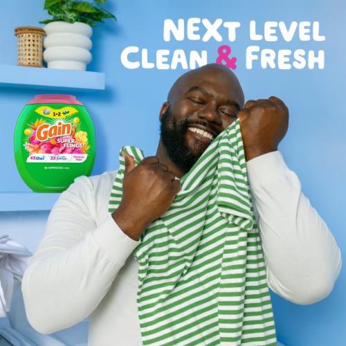 Gain Super Flings Happy Hibiscus Hula Laundry Detergent Pods Perspective: right