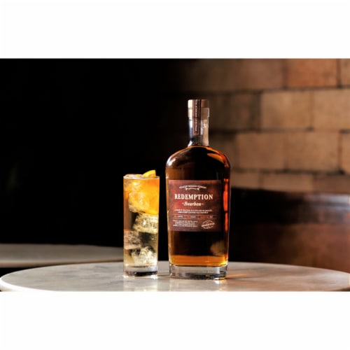 Redemption Indiana Straight Bourbon Whiskey Perspective: right
