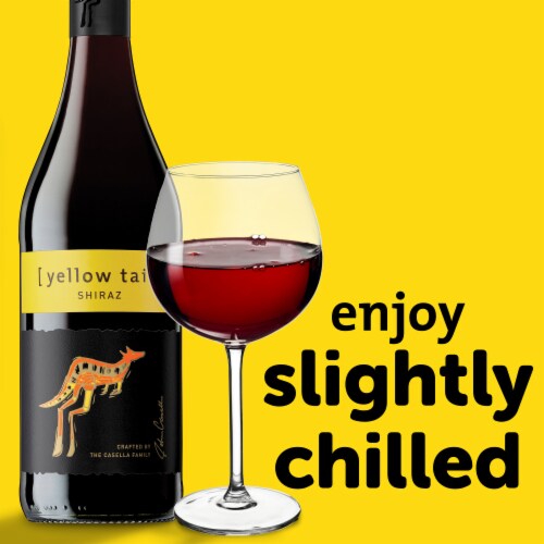 Yellow Tail Shiraz Australia Red Wine Perspective: right