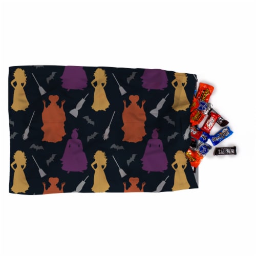 Jay Franco Hocus Pocus Trick or Treat Pillowcase Perspective: right