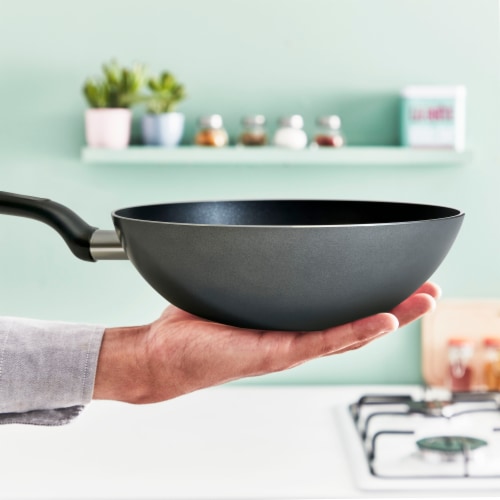 T-fal® Easy Care 8.5" Mini Wok - Black Perspective: right