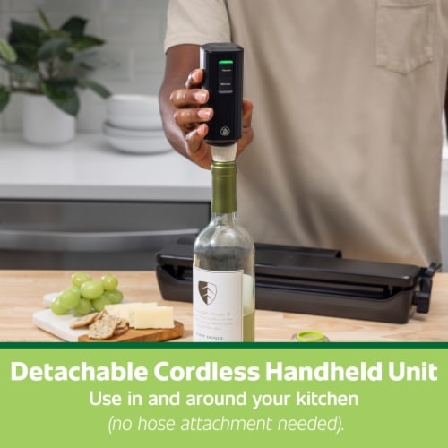 FoodSaver® Handheld+ 2-in-1 Vacuum Sealing System Perspective: right
