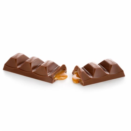 CADBURY CARAMELLO Milk Chocolate and Creamy Caramel King Size Candy Bar Perspective: right