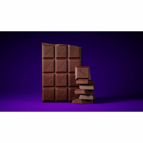 CADBURY ROYAL DARK Indulgent Semi Sweet Dark Chocolate Candy Bar Perspective: right