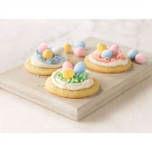 CADBURY MINI EGGS Milk Chocolate with a Crisp Sugar Shell Treats Easter Candy Resealable Bag Perspective: right