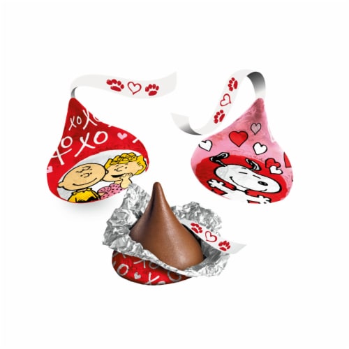 HERSHEY'S KISSES Milk Chocolate Snoopy™ and Friends Valentine Candy Bag Perspective: right
