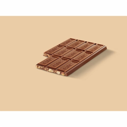 HERSHEY'S SYMPHONY Milk Chocolate Almonds and Toffee XL Candy Bar Perspective: right