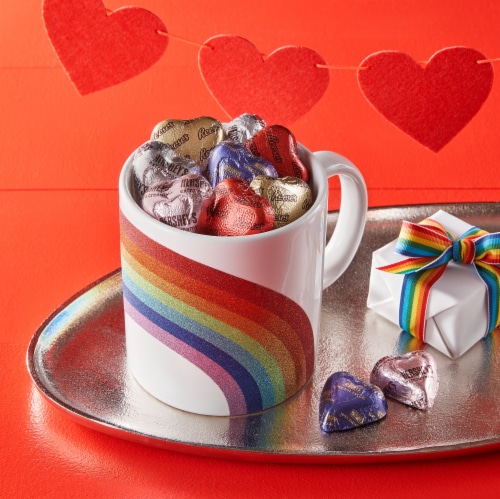 Hershey Valentine's Hearts Candy Assortment Perspective: right