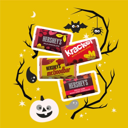 HERSHEY'S Miniatures Assorted Chocolate Halloween Candy Bag Perspective: right