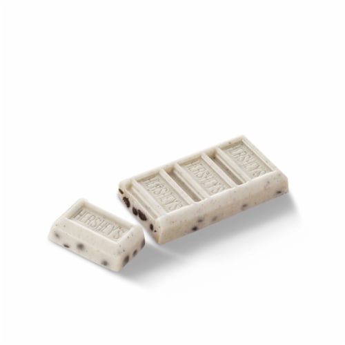 HERSHEY'S Cookies 'n' Creme Snack Size Candy Bars Perspective: right
