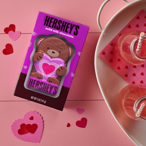 HERSHEY'S Beary Best Friends Milk Chocolate Candy Valentine's Day Gift Box Perspective: right