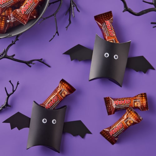 ROLO® Creamy Caramels Wrapped in Rich Chocolate Candy Halloween Bag Perspective: right
