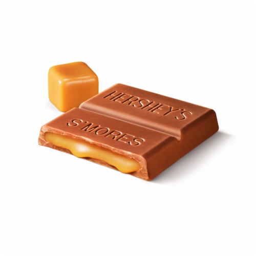 HERSHEY'S Milk Chocolate with Caramel Candy Bars Perspective: right