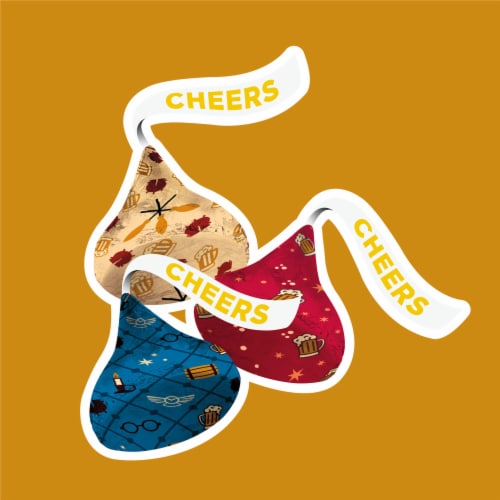 HERSHEY'S KISSES Butterbeer Flavored Easter Candy Bag Perspective: right