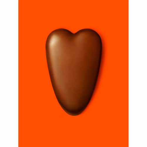 REESE'S Milk Chocolate Peanut Butter Hearts Valentine Candy King Size Pack Perspective: right