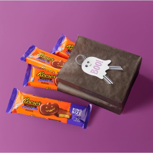 Reese's Peanut Butter Pumpkins King Size Chocolate Bar Perspective: right