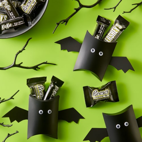 Hershey Halloween Candy Assortment with Glow in the Dark Wrappers Perspective: right