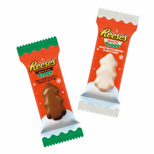 REESE'S Assorted Milk Chocolate and White Creme Peanut Butter Trees Christmas Candy Bag Perspective: right